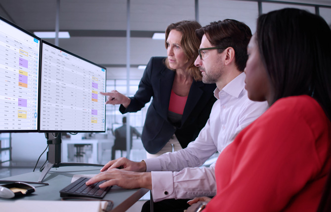Agero-standard-&-premium-implementation-team-with-client